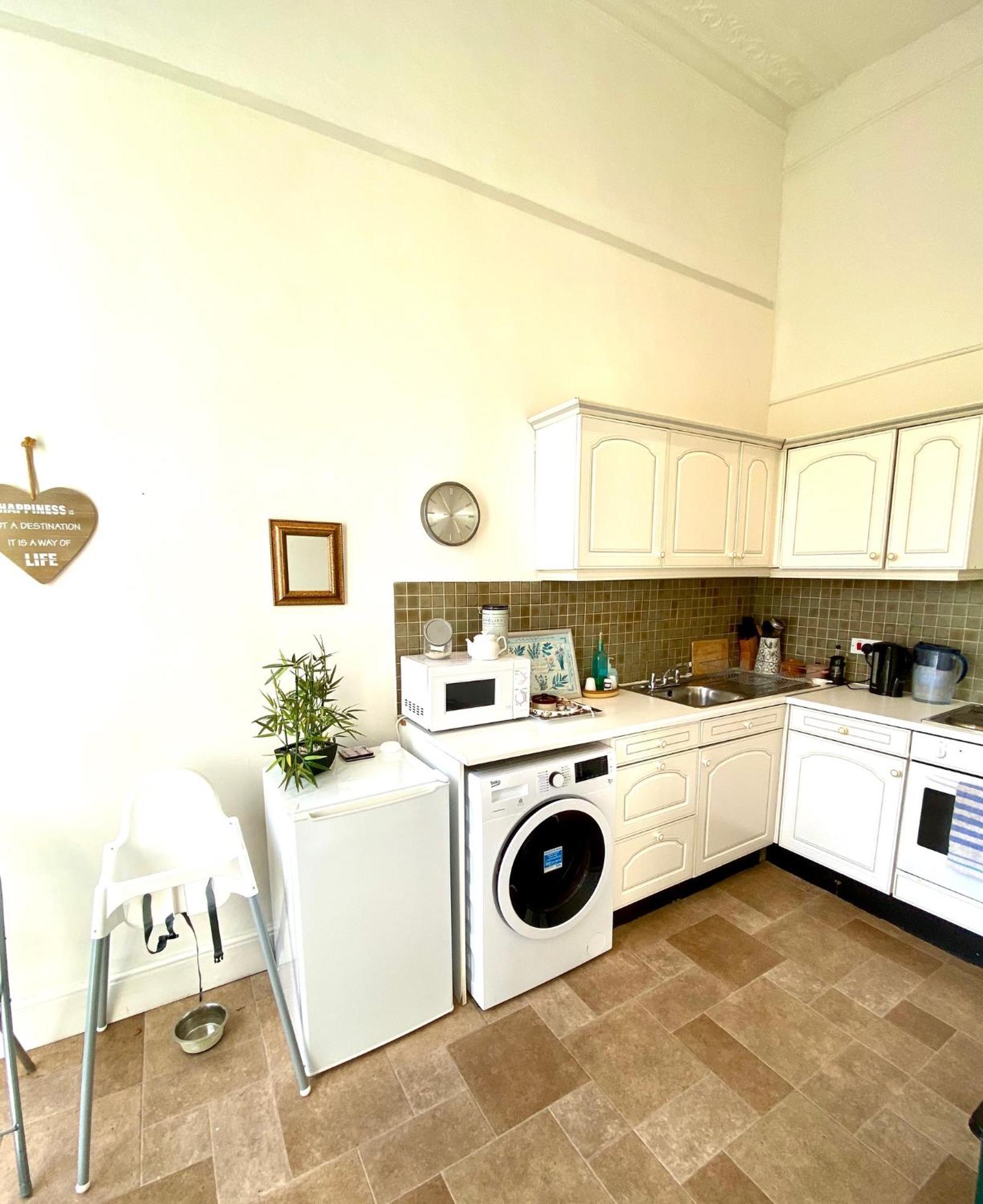 Grosvenor Apartments In Bath - Great For Families, Groups, Couples, 80 Sq M, Parking Εξωτερικό φωτογραφία
